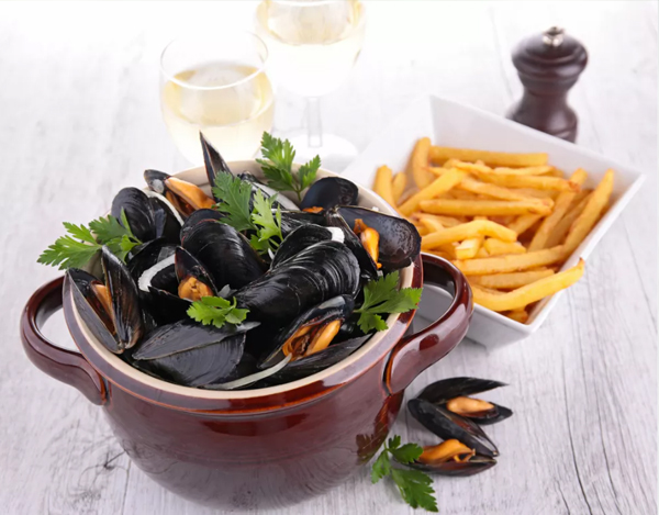 ムール貝とフライドポテト