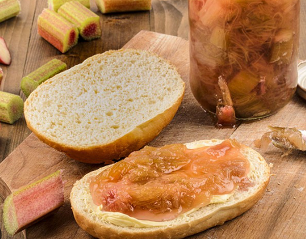 ルバーブのコンポートサンドイッチ